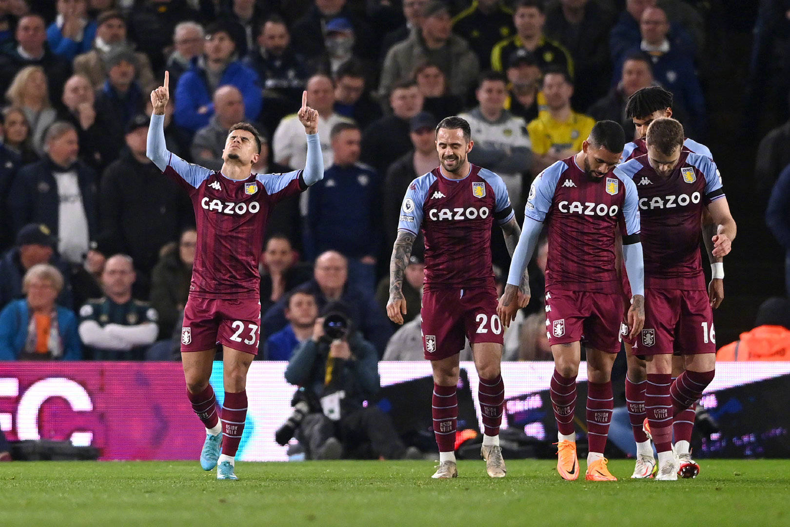 甚至对球员 甚至对球员